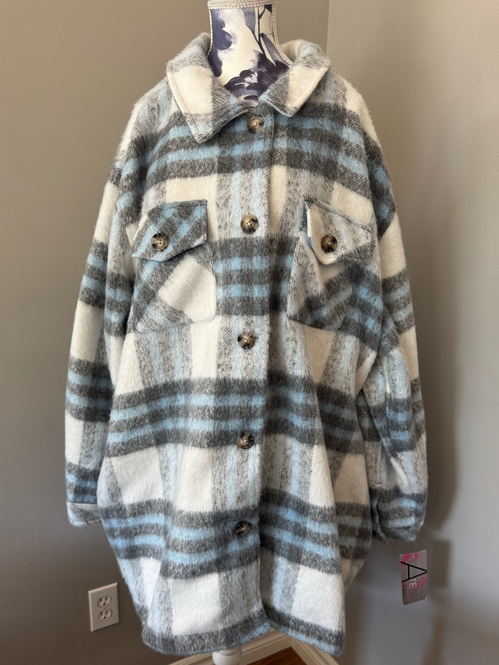 Arie By Ariella Cozy Plaid Teddy Jacket in Light Blue, Grey & White